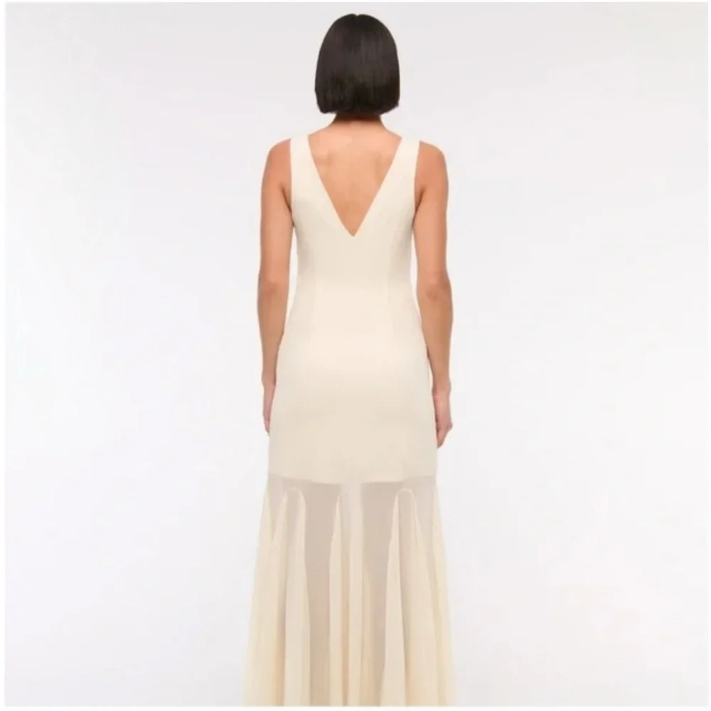 Abercrombie Plunge Godet Skirt Maxi Dress in Ivory Cream - Picture 4 of 9